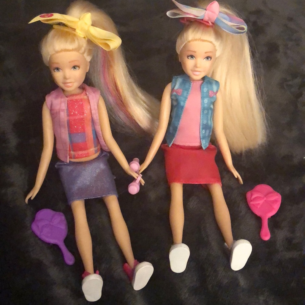 JoJo Siwa lets play original singing doll (2 dolls)
